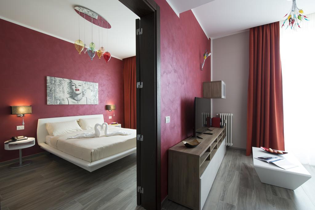 Junior Suite (2 Adults)